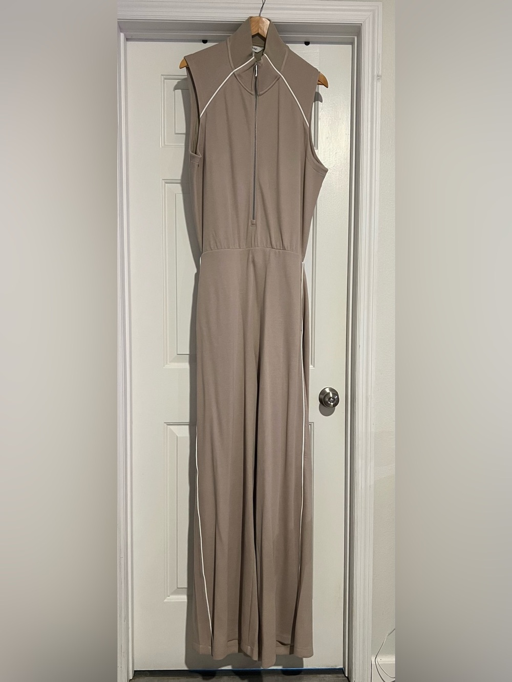 SPANX Taupe Sleeveless Wide-Leg Jumpsuit with White Side Stripe (1X Tall) - Picture 3 of 3